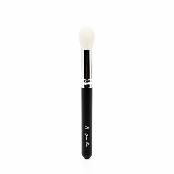 By Harpa Kára Bursti Nr. 18 The Small Face Brush
