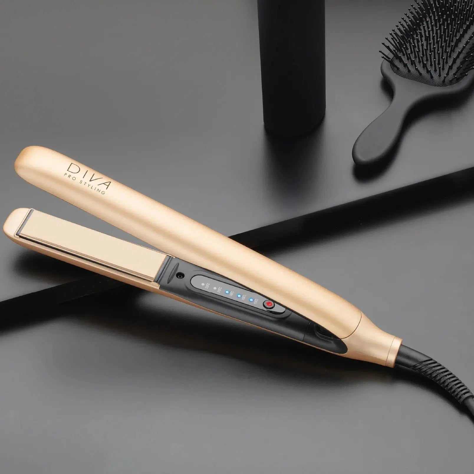 Diva Pro Precious Metals Straightener