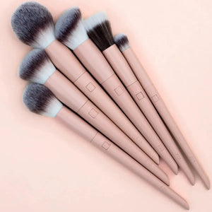 Dripping Gold The Face Brush Luxury Collection