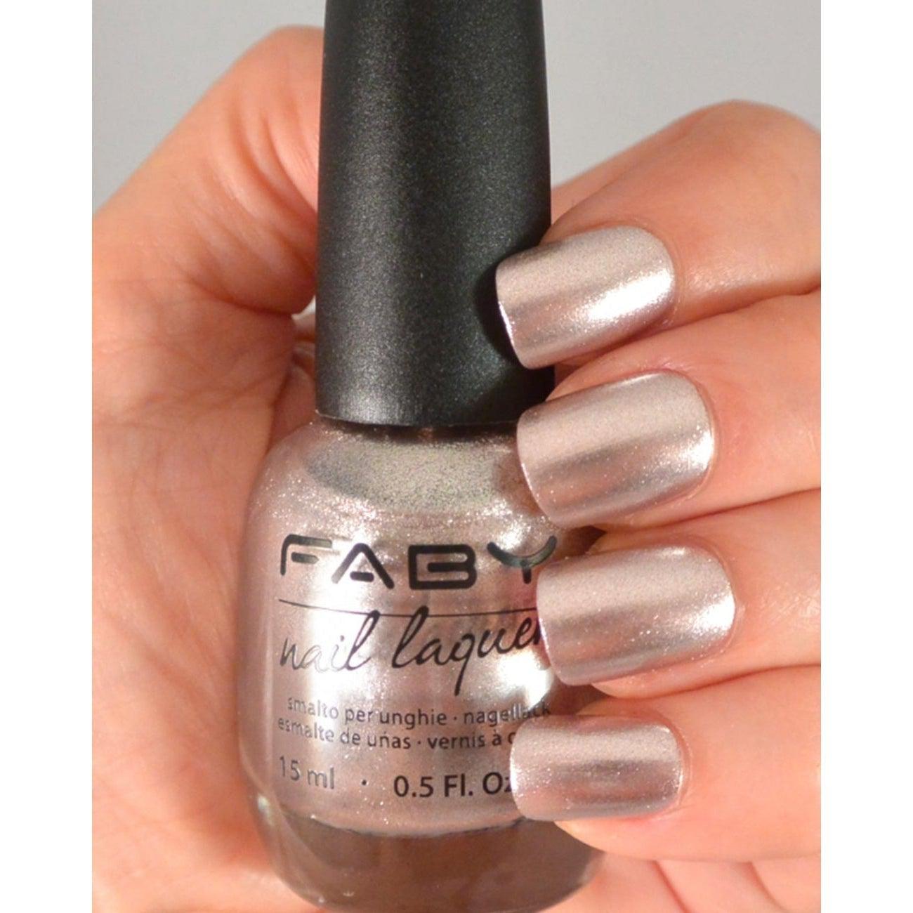 Faby Guess A Color...