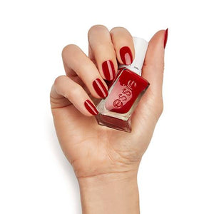 Essie gel couture Bubbles Only